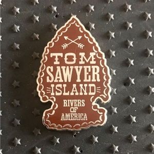 Disney Pin WDW Twenty Eight & Main Mystery - Tom Sawyer Island